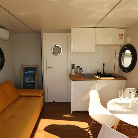 Houseboat Appartement Wolin